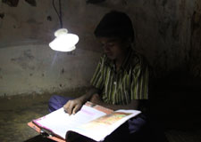 GravityLight : une invention simple et révolutionnaire!