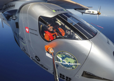 L’avion Solar Impulse 2 traverse l’Atlantique!