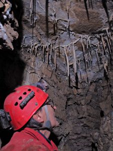 Une gigantesque caverne découverte sous Montréal