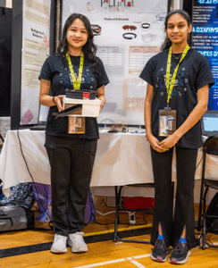 Van visite la super Expo-sciences Hydro-Québec!